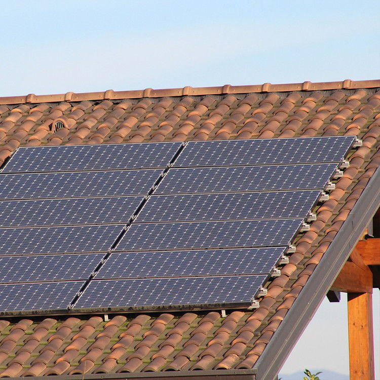 Paneles solares fotovoltaicos mono-stock de 400W con caja de unión IP67